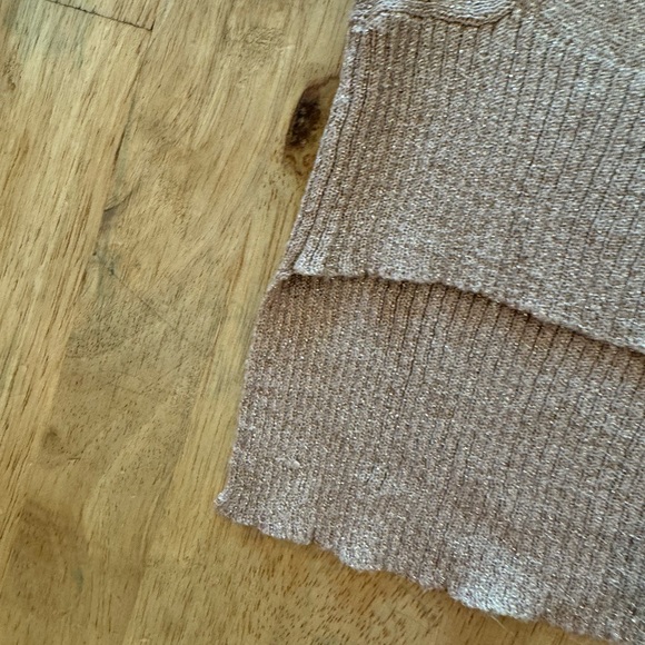 Love 21 gold metallic sweater - Picture 4 of 6
